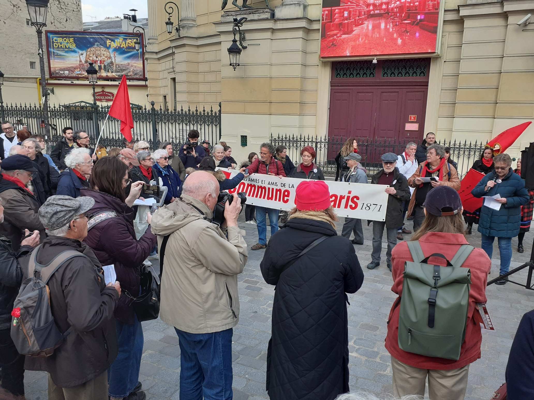 18 mars 2023 - Commémoration de la Commune de Paris devant le Cirque d'hiver, intervention de Véronique Mersch