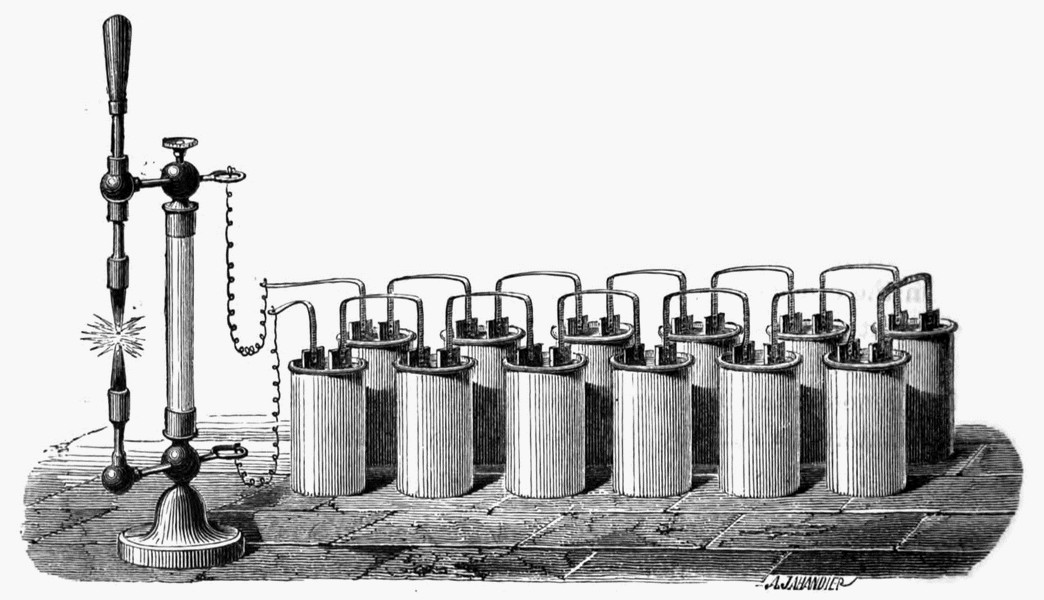Fig 1. Principe de la production d’un arc électrique aliménté par une batterie de piles. Source : Augustin Privat Deschanel 1878 Elementary Treatise on Natural Philosophy - Wikimedia Commons
