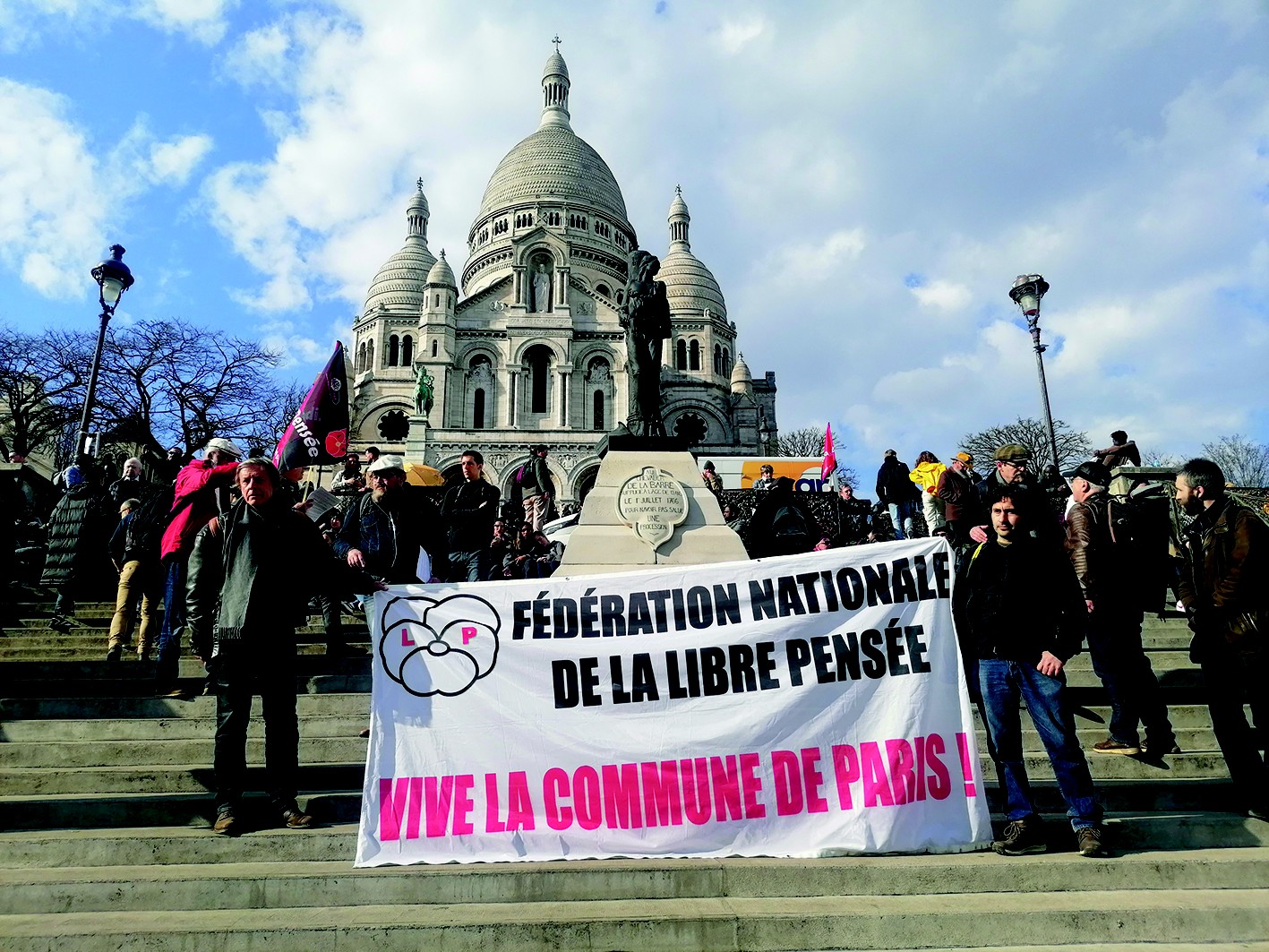 Le 7 avril 2023, sous la basilique du Sacré-Cœur avec la FNLP