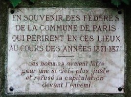 Plaque commémorant les Fédérés de la Commune de Paris prisonnier à Satory