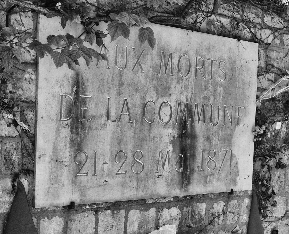 Plaque au Mur des Fédérés au cimetière du Père Lachaise