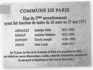 Plaque en l'honneur des élus de la Commune de Paris dans le IIIe