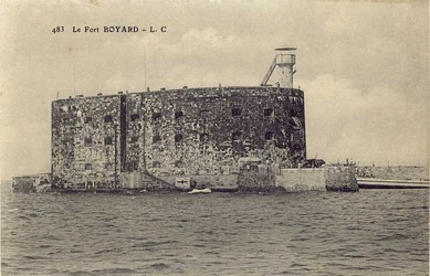 Fort Boyard (carte postale ancienne)